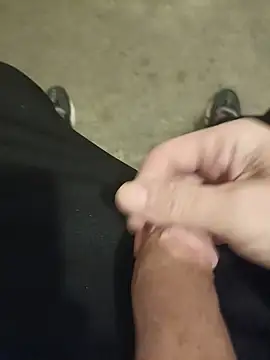 Snapshot of casper0303 chatting on February 16, 2025, 12:41 am casper0303 online show from February 16, 2025, 12:41 am