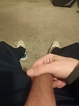 Snapshot of casper0303 chatting on March 2, 2025, 10:59 pm casper0303 online show from March 2, 2025, 10:59 pm