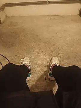 Snapshot of casper0303 chatting on March 22, 2025, 10:37 pm casper0303 online show from March 22, 2025, 10:37 pm