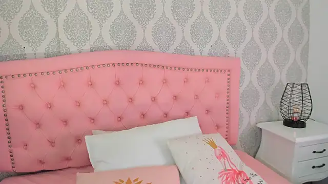 Snapshot of martina_rivera_ chatting on November 7, 2025, 12:05 pm martina rivera online show from November 7, 2025, 12:05 pm