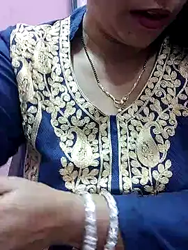 Snapshot of Urmila_bhabhii chatting on January 26, 2025, 2:52 pm Urmila bhabhii online show from January 26, 2025, 2:52 pm
