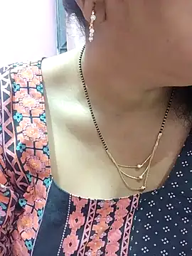 Snapshot of Urmila_bhabhii chatting on January 28, 2025, 2:43 am Urmila bhabhii online show from January 28, 2025, 2:43 am