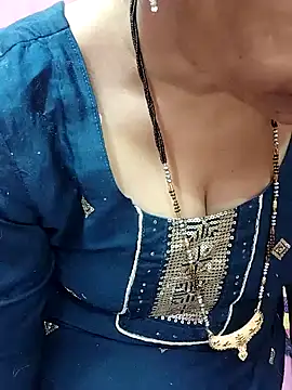 Snapshot of Urmila_bhabhii chatting on January 30, 2025, 9:57 am Urmila bhabhii online show from January 30, 2025, 9:57 am