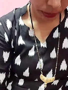 Snapshot of Urmila_bhabhii chatting on February 8, 2025, 8:20 am Urmila bhabhii online show from February 8, 2025, 8:20 am