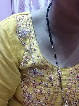 Snapshot of Urmila_bhabhii chatting on February 18, 2025, 4:16 pm Urmila bhabhii online show from February 18, 2025, 4:16 pm