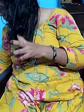 Snapshot of Urmila_bhabhii chatting on September 29, 2025, 1:38 pm Urmila bhabhii online show from September 29, 2025, 1:38 pm