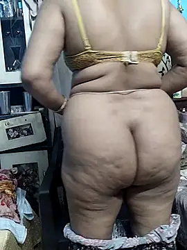Snapshot of Urmila_bhabhii chatting on October 20, 2025, 3:18 am Urmila bhabhii online show from October 20, 2025, 3:18 am