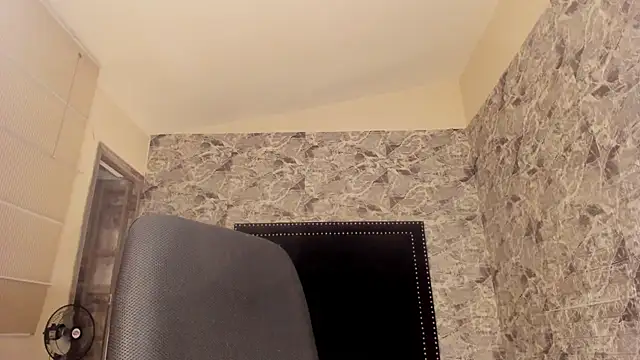 Snapshot of Estrella05_ chatting on December 22, 2024, 4:28 am Estrella05 online show from December 22, 2024, 4:28 am