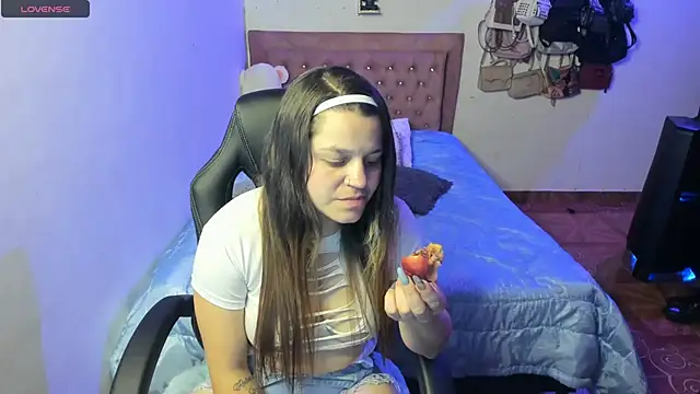 Snapshot of Sabrina_Hall_ chatting on March 2, 2025, 4:39 am Sabrina Hall online show from March 2, 2025, 4:39 am
