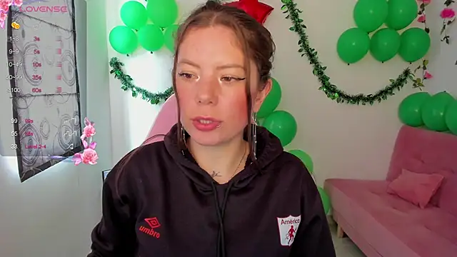 Susana garcia  online show from December 12, 2024, 6:31 pm