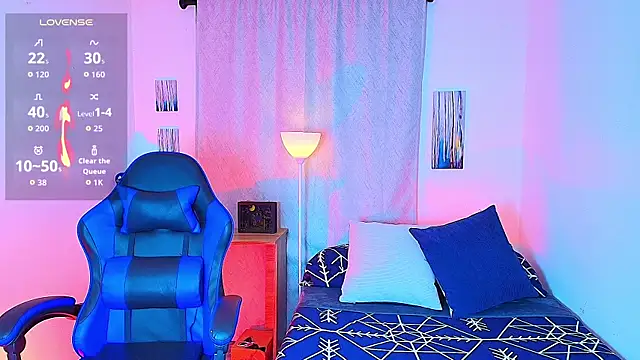 aron wi online show from November 12, 2025, 9:32 am