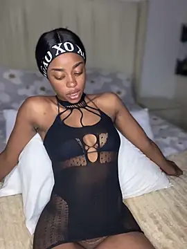 Snapshot of BhadBhad_Kitty chatting on March 17, 2025, 4:29 am BhadBhad Kitty online show from March 17, 2025, 4:29 am