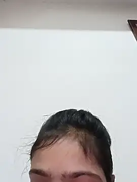 Snapshot of Riyu_05 chatting on December 14, 2024, 6:56 am Riyu 05 online show from December 14, 2024, 6:56 am