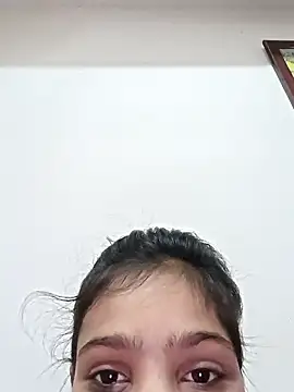 Snapshot of Riyu_05 chatting on December 15, 2024, 7:13 am Riyu 05 online show from December 15, 2024, 7:13 am