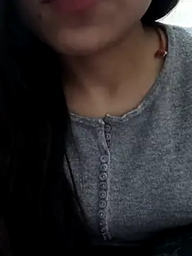 Snapshot of Riyu_05 chatting on January 6, 2025, 12:02 pm Riyu 05 online show from January 6, 2025, 12:02 pm