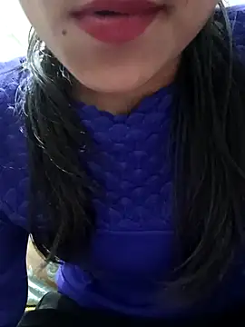 Snapshot of Riyu_05 chatting on February 4, 2025, 10:10 am Riyu 05 online show from February 4, 2025, 10:10 am