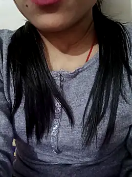 Snapshot of Riyu_05 chatting on March 6, 2025, 9:36 am Riyu 05 online show from March 6, 2025, 9:36 am