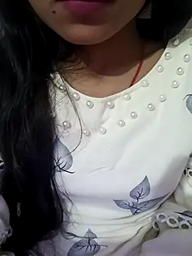 Snapshot of Riyu_05 chatting on March 10, 2025, 7:21 am Riyu 05 online show from March 10, 2025, 7:21 am