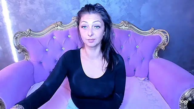 Snapshot of DivinSandra chatting on September 26, 2025, 6:06 am DivinSandra online show from September 26, 2025, 6:06 am