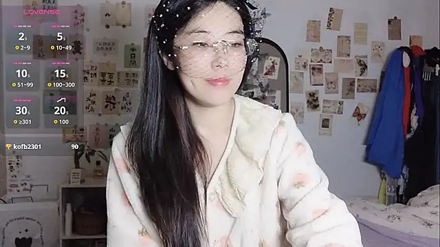 alisa-520 online show from October 20, 2025, 12:38 pm