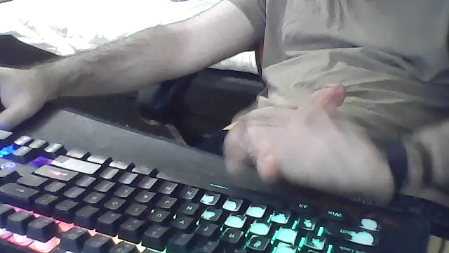 Snapshot of squiddy_69 chatting on September 27, 2025, 2:05 am squiddy 69 online show from September 27, 2025, 2:05 am