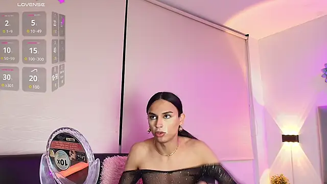 Snapshot of Chloe_Cherry21 chatting on January 24, 2025, 1:56 am Chloe Cherry21 online show from January 24, 2025, 1:56 am