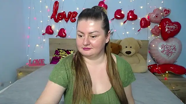 Snapshot of ZannaDreil chatting on February 6, 2025, 1:16 am ZannaDreil online show from February 6, 2025, 1:16 am