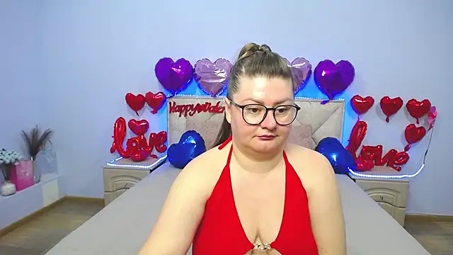 Snapshot of ZannaDreil chatting on February 8, 2025, 3:52 am ZannaDreil online show from February 8, 2025, 3:52 am