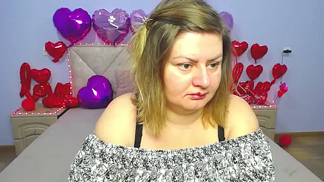 Snapshot of ZannaDreil chatting on February 27, 2025, 7:04 pm ZannaDreil online show from February 27, 2025, 7:04 pm