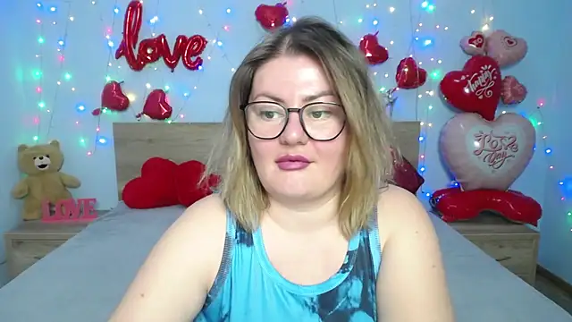 Snapshot of ZannaDreil chatting on March 1, 2025, 1:22 am ZannaDreil online show from March 1, 2025, 1:22 am