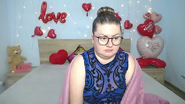 Snapshot of ZannaDreil chatting on March 5, 2025, 10:21 pm ZannaDreil online show from March 5, 2025, 10:21 pm