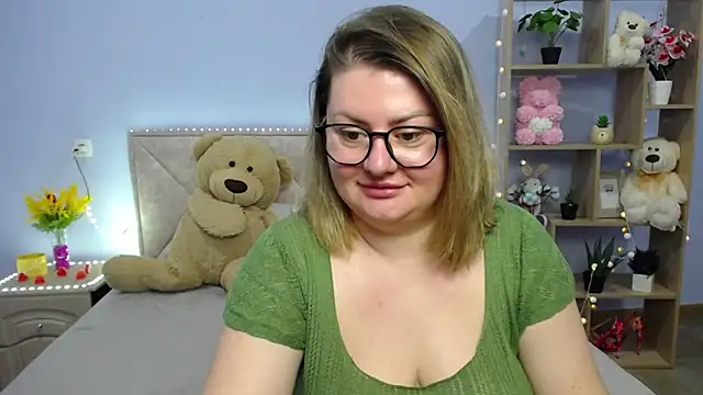 Snapshot of ZannaDreil chatting on March 13, 2025, 4:38 am ZannaDreil online show from March 13, 2025, 4:38 am