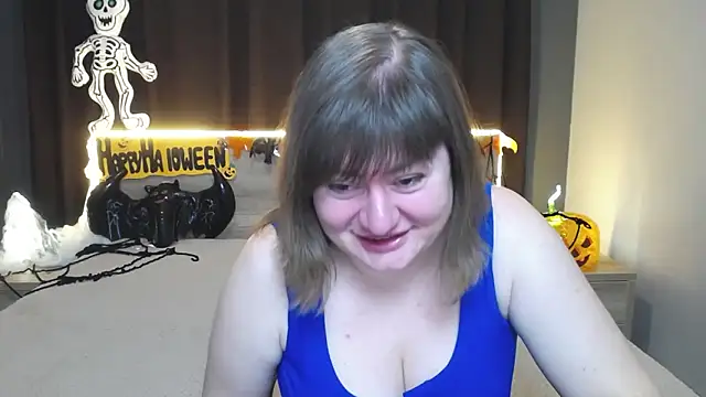 Snapshot of ZannaDreil chatting on October 18, 2025, 6:30 pm ZannaDreil online show from October 18, 2025, 6:30 pm