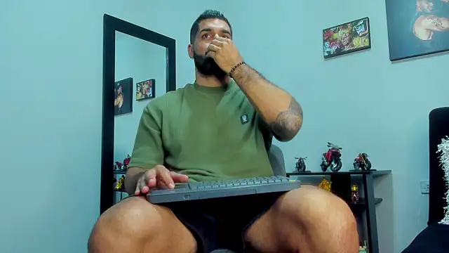 SamirHazard97 online show from January 5, 2025, 1:56 am