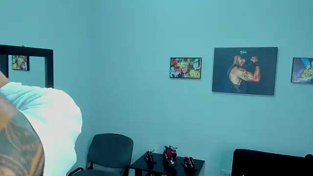 SamirHazard97 online show from January 7, 2025, 10:08 pm