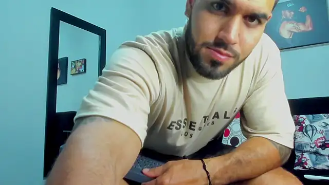 SamirHazard97 online show from January 13, 2025, 9:31 pm