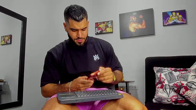 SamirHazard97 online show from October 16, 2025, 7:59 pm