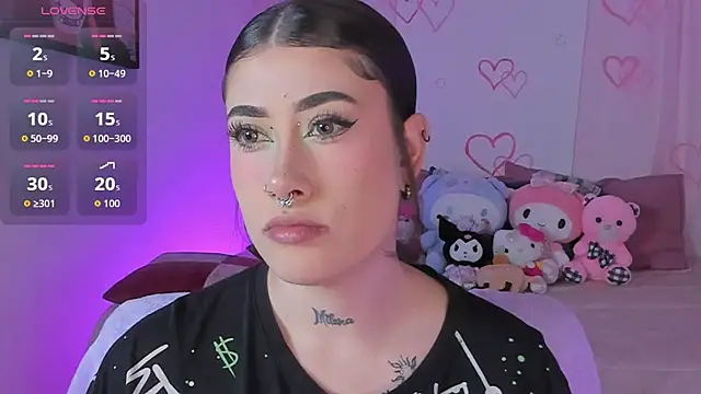 melody suarez online show from November 22, 2025, 10:53 pm