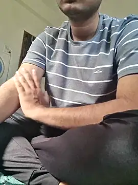 Snapshot of Jonrobinso chatting on March 5, 2025, 4:24 am Jonrobinso online show from March 5, 2025, 4:24 am