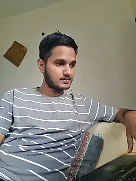 Snapshot of Jonrobinso chatting on September 23, 2025, 6:05 am Jonrobinso online show from September 23, 2025, 6:05 am