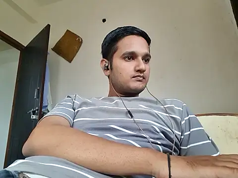 Snapshot of Jonrobinso chatting on October 8, 2025, 4:21 am Jonrobinso online show from October 8, 2025, 4:21 am