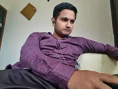 Snapshot of Jonrobinso chatting on October 11, 2025, 5:28 am Jonrobinso online show from October 11, 2025, 5:28 am