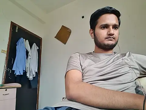 Snapshot of Jonrobinso chatting on October 26, 2025, 5:02 am Jonrobinso online show from October 26, 2025, 5:02 am