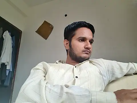 Snapshot of Jonrobinso chatting on October 28, 2025, 5:33 am Jonrobinso online show from October 28, 2025, 5:33 am