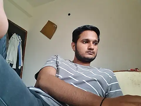 Snapshot of Jonrobinso chatting on November 5, 2025, 5:29 am Jonrobinso online show from November 5, 2025, 5:29 am