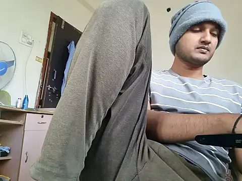 Snapshot of Jonrobinso chatting on November 14, 2025, 5:28 am Jonrobinso online show from November 14, 2025, 5:28 am