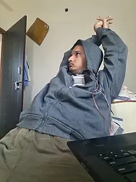 Snapshot of Jonrobinso chatting on November 16, 2025, 5:57 am Jonrobinso online show from November 16, 2025, 5:57 am