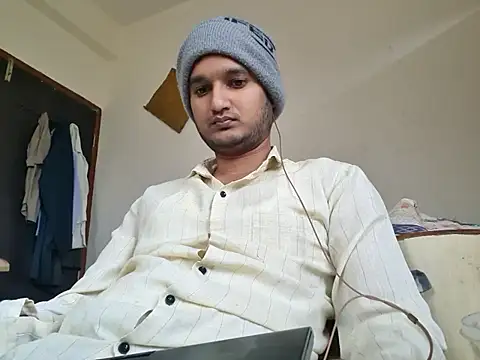 Snapshot of Jonrobinso chatting on November 17, 2025, 6:08 am Jonrobinso online show from November 17, 2025, 6:08 am