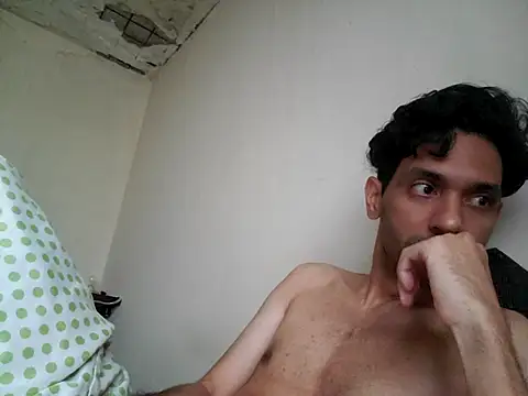 Snapshot of johda1 chatting on November 29, 2025, 11:57 am johda1 online show from November 29, 2025, 11:57 am