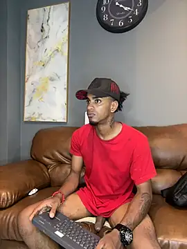 AaronCruz  online show from January 31, 2025, 7:18 pm